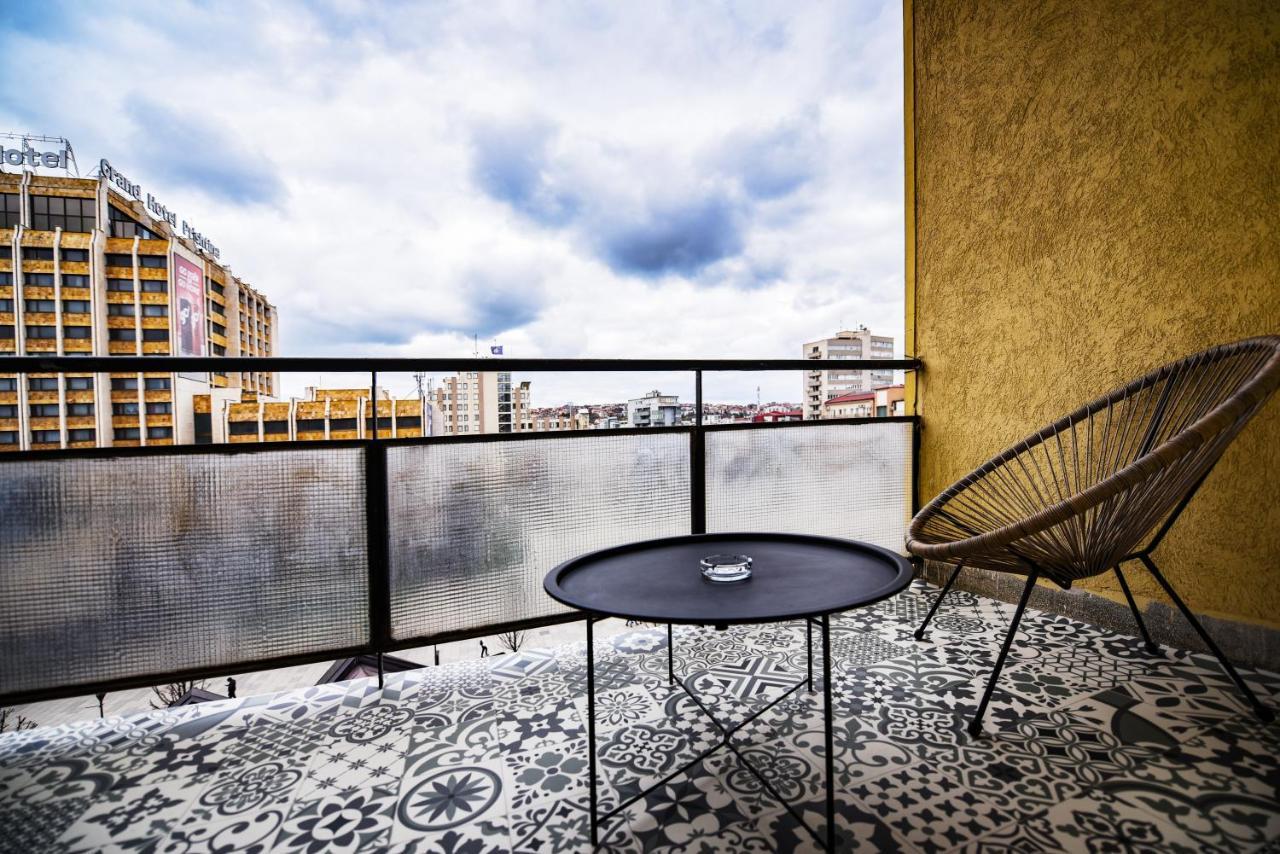 Cozy Bright Central Prishtine Bagian luar foto
